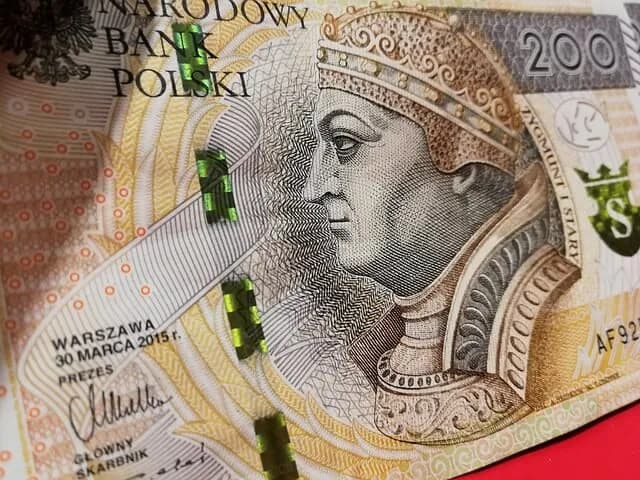 Ile kosztuje adwokat w sprawie o narkotyki? Sprawdź ukryte wydatki Ile kosztuje adwokat w sprawie o narkotyki? Sprawdź ukryte wydatki